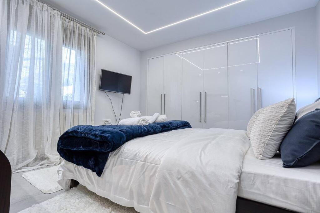 Luminous Luxury House Vila Pýli Exterior foto